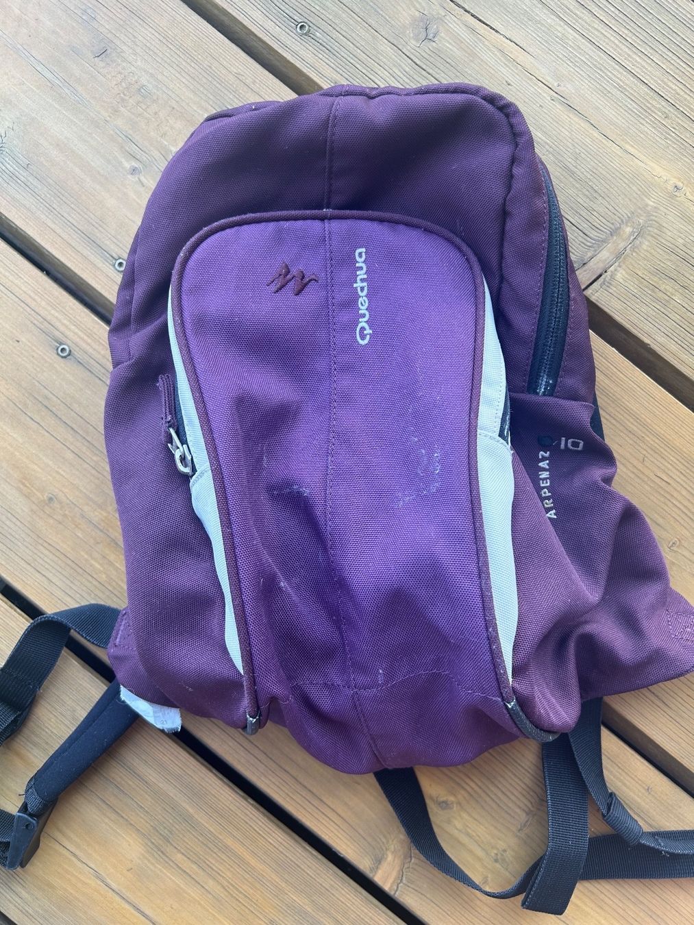 Decathlon Rucksäcke: Décathlon sac à dos – Gebraucht aus Sion von tchana77