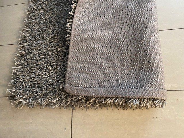 Tappeti: Hochflor Teppich grau rechteckig – Usato da Winterthur venduto da Brigitte088 2