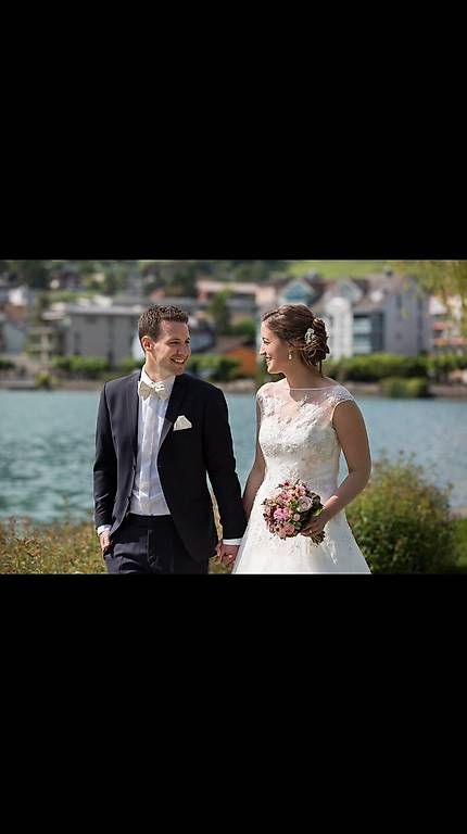 Robes: Hochzeitskleid zu verkaufen – D'occasion à Ennetbürgen par dan_2cyc