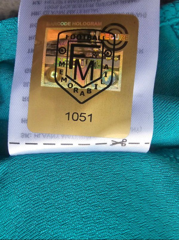 Autografi: David Alaba Signiertes Real Madrid Trainingshirt mit COA – Nuovo (secondo la descrizione) da Uetikon am See venduto da vi3nnaC4lling 4