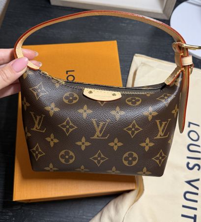 Louis Vuitton Pochette Hills NEU