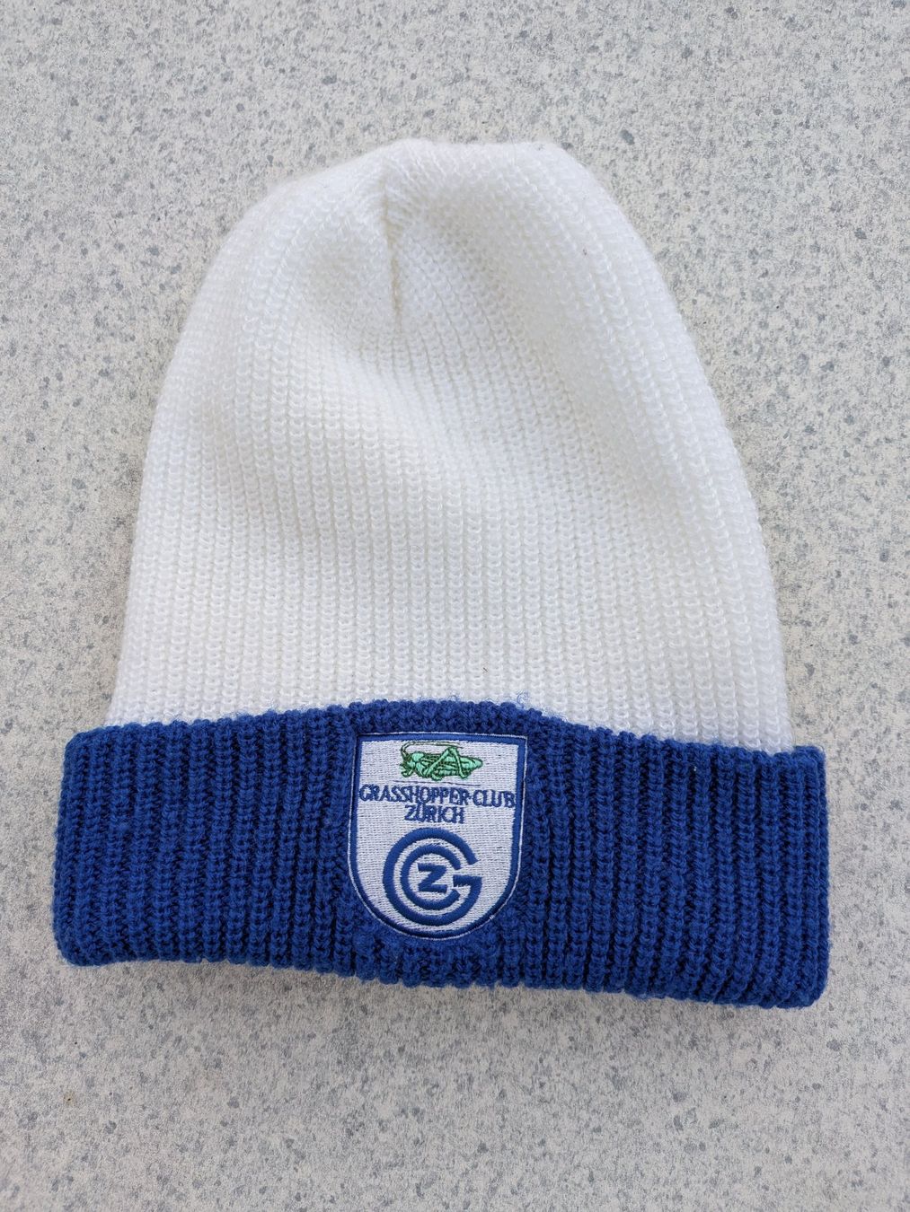 Adidas Copricapi, berretti & cappellini: GC Grasshoppers Kult-Mütze – Usato da Wädenswil venduto da Mamacita60