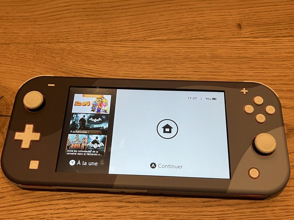 Nintendo Switch Lite Rose avec coque Corail (Gebraucht) in für CHF 130 ...