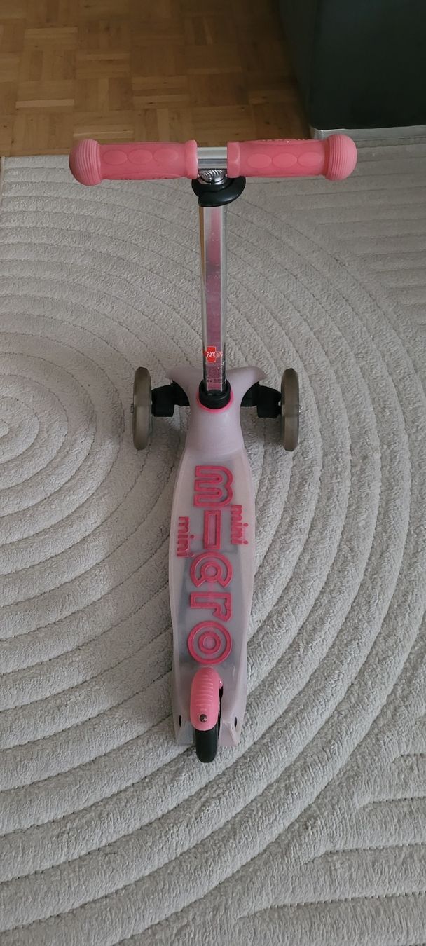 Micro Kickboard: Trottinette Micro Mini Deluxe LED – Nuovo (secondo la descrizione) da Vevey venduto da obi_n8zc 4