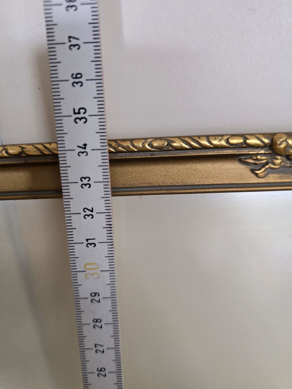 Bilderrahmen: Holzrahmen mit Glasabdeckung 44cm x 34 cm – Gebraucht aus Thal von Vintagekeller 4