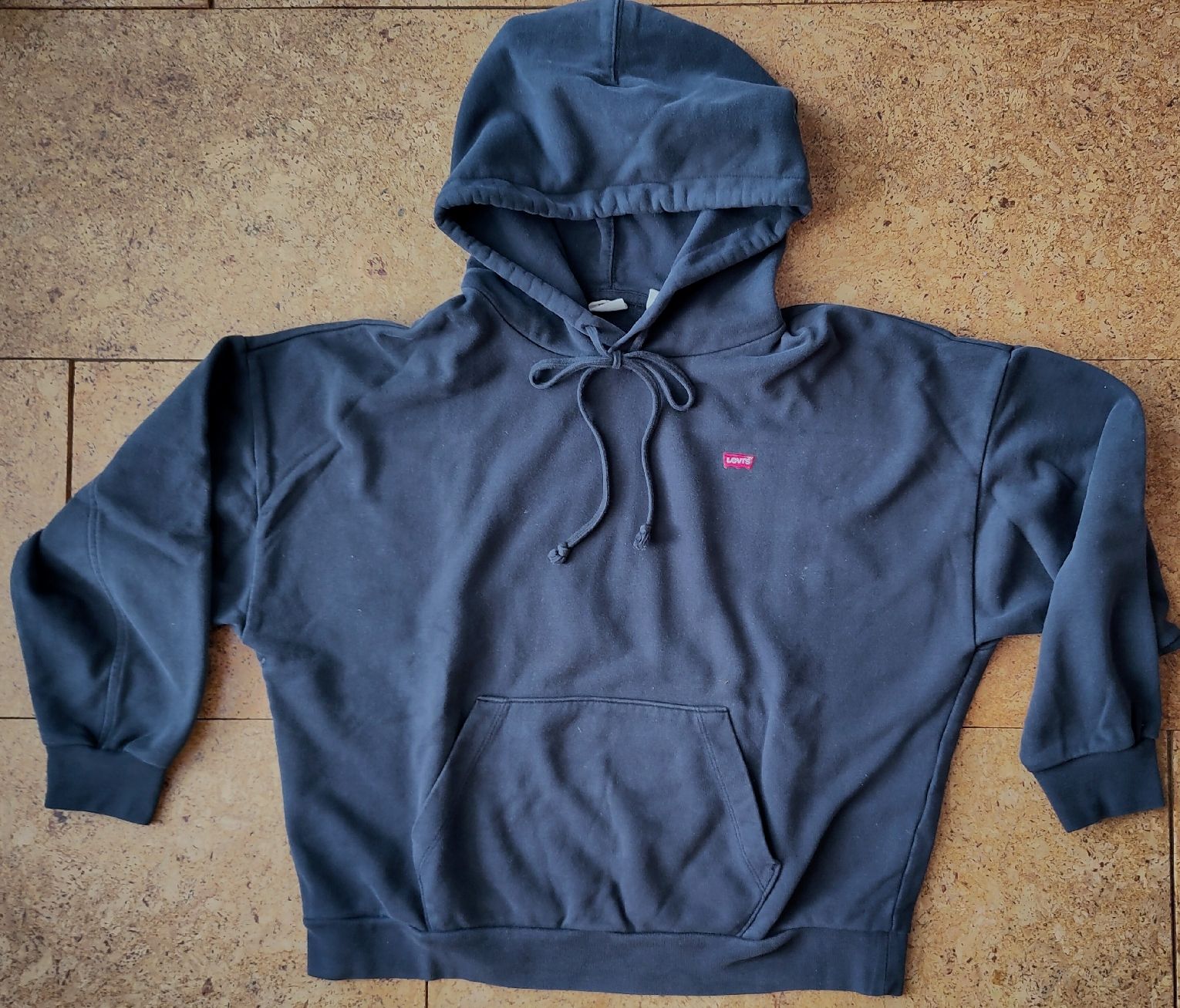 Levi's Maglioni & Felpe: Schwarzer Hoodie von Levi's Grösse S – Usato da Oberuzwil venduto da yaramelina