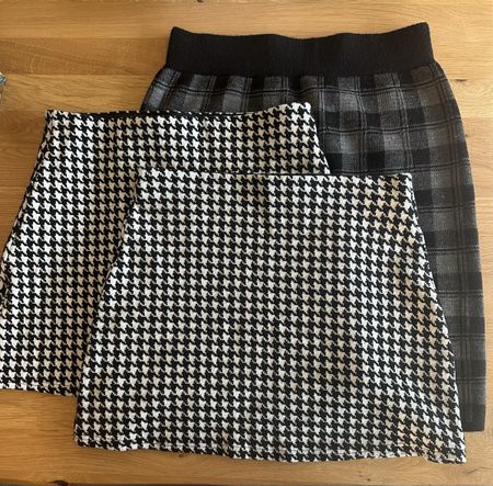 3 Karoröcke: 2x MNG S & M, 1x Adrienne Vittadini XS, Herbst