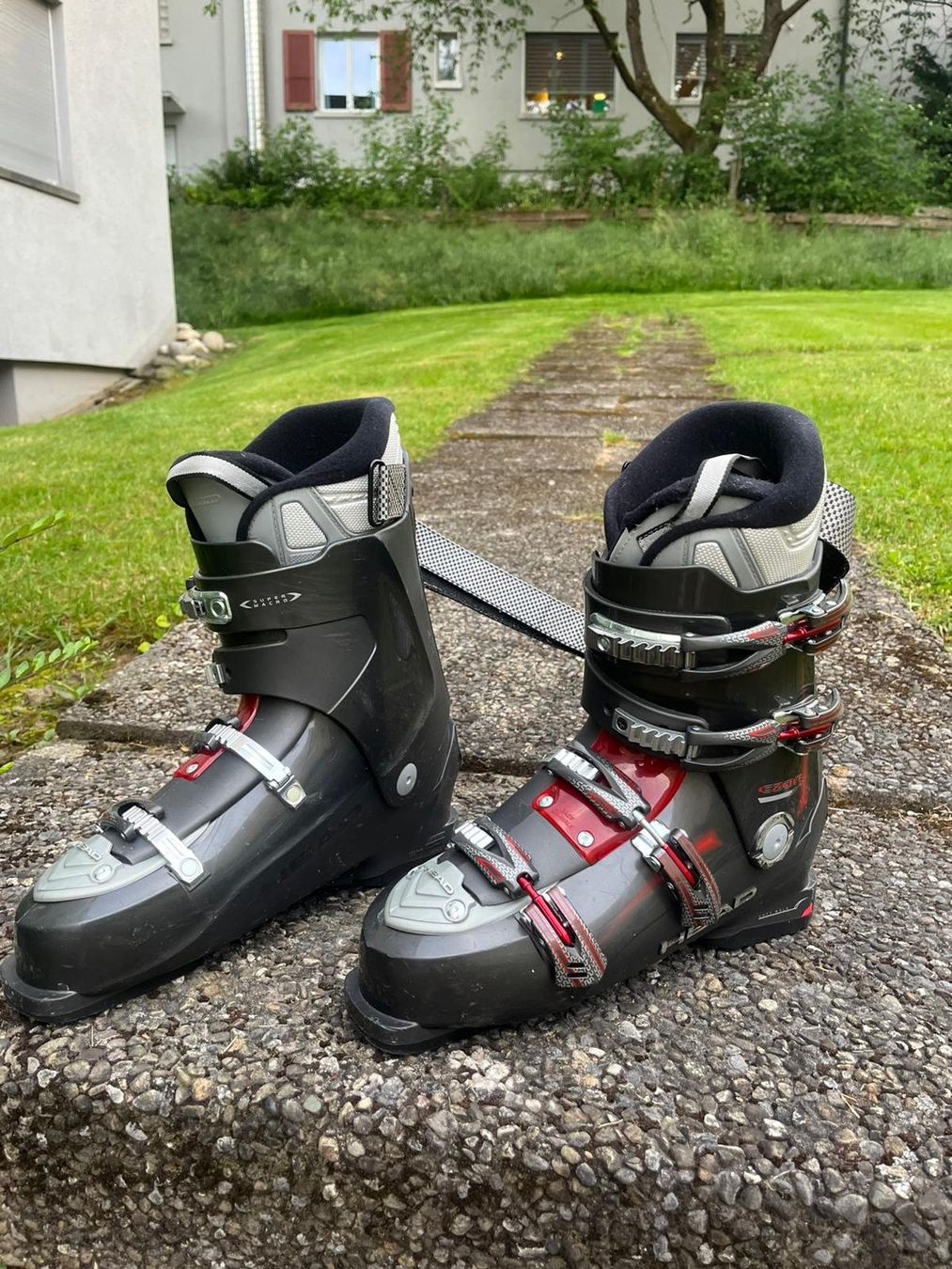 Head Scarpe da uomo: HEAD Skischuhe Gr. 45 – Usato da Moosseedorf venduto da marcweiss 1