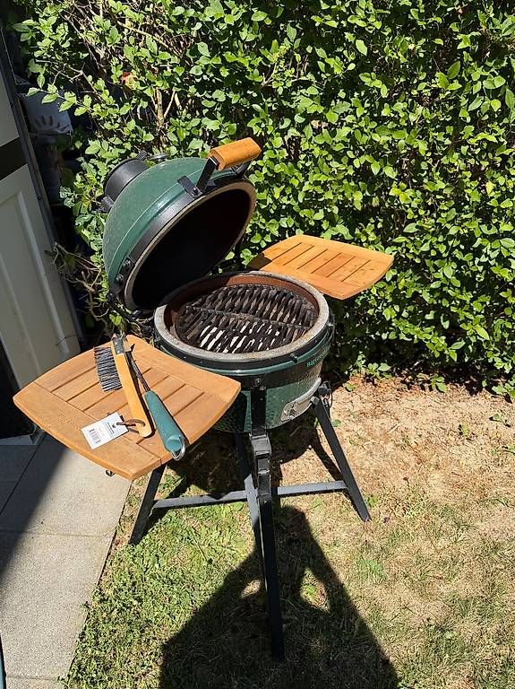 Grills: Big Greenegg mit Standfuß und Zubehör  – Gebraucht aus Cham von Knipper172 2