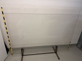 Plexiglass + Halterung