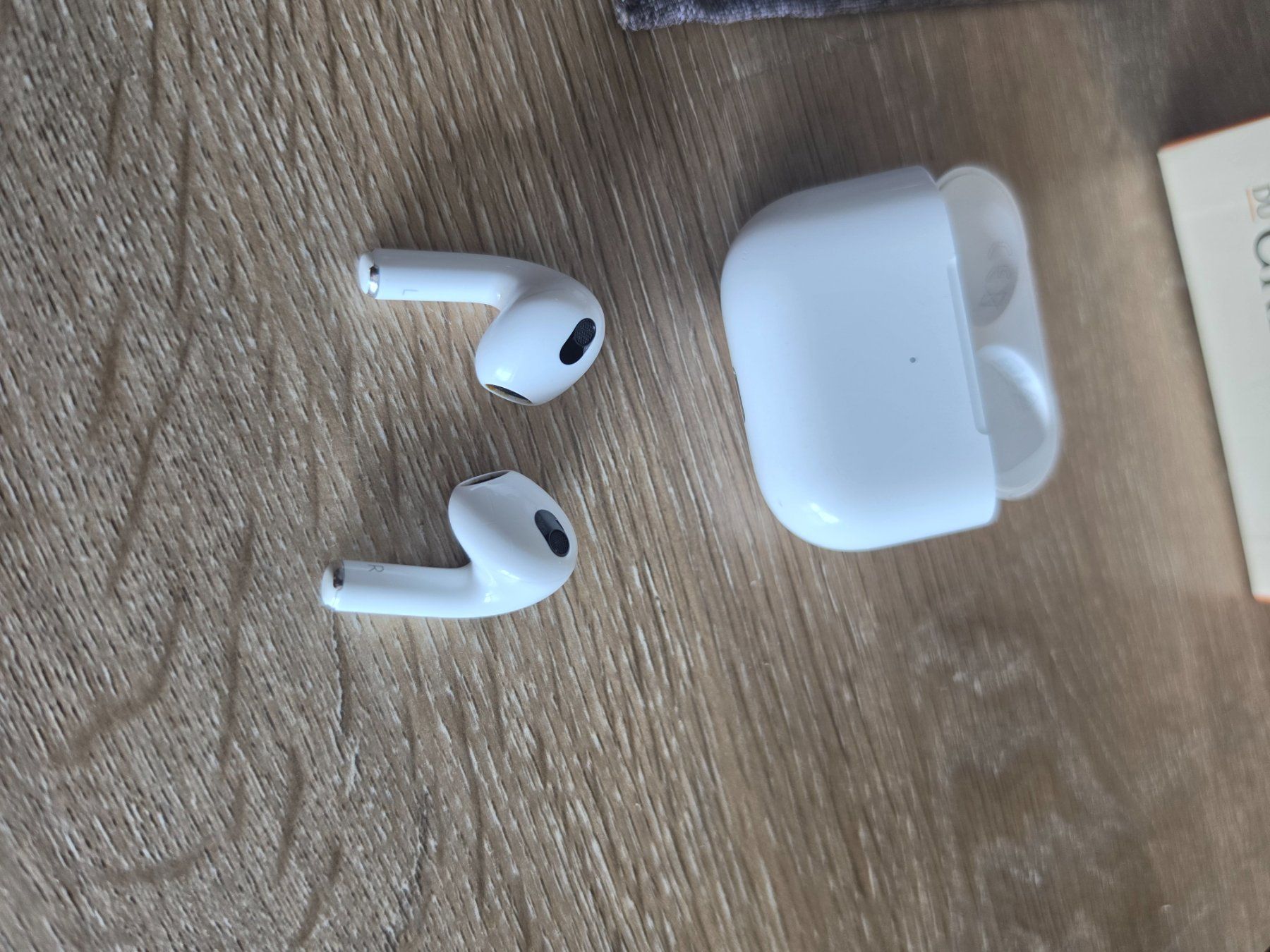 Apple Portables: iPhone 15 Pro Max 256 Go graphite avec écouteur et coque. – D'occasion à Le Landeron par ANDREAA02 4