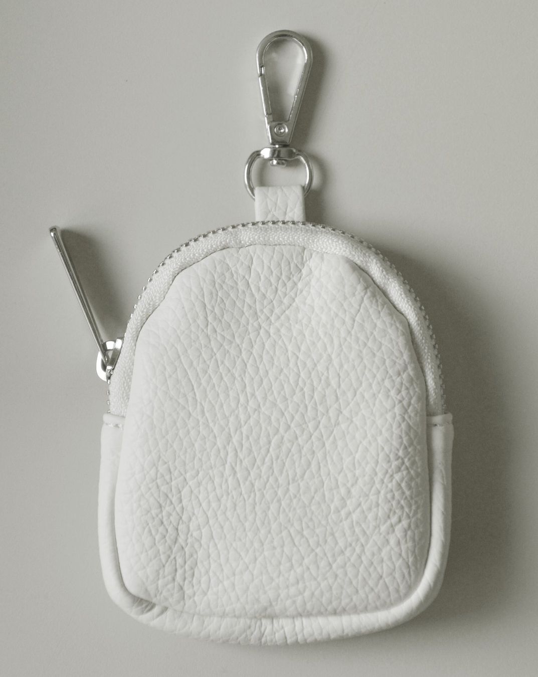 Sacs femmes: Kleines, weiches Täschchen / Mini Täschli – D'occasion à Niederhasli par littledrop