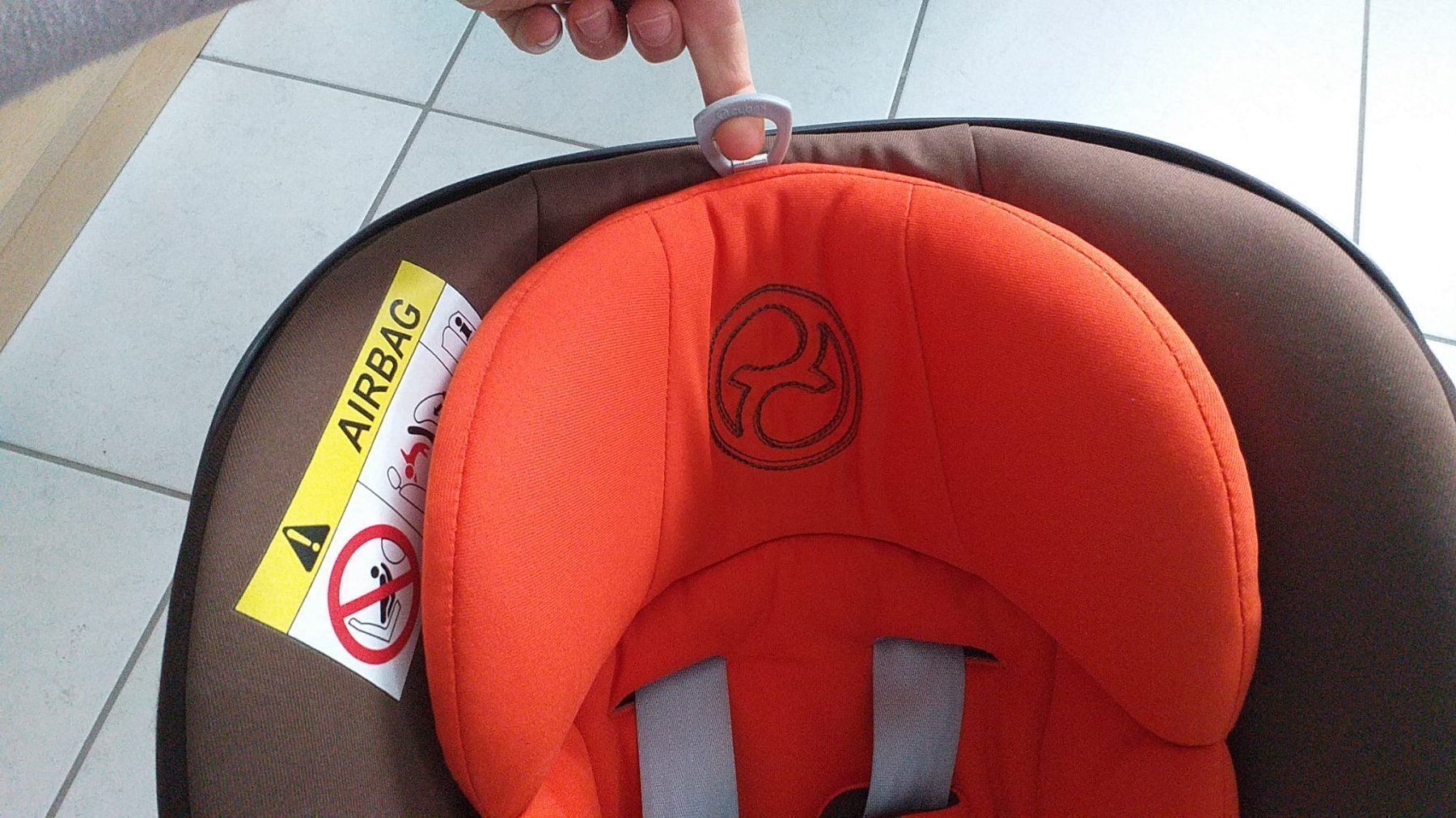 Cybex Seggiolini per auto: Cybex Babyschale – Usato da Reinach AG venduto da jennyfergel 7