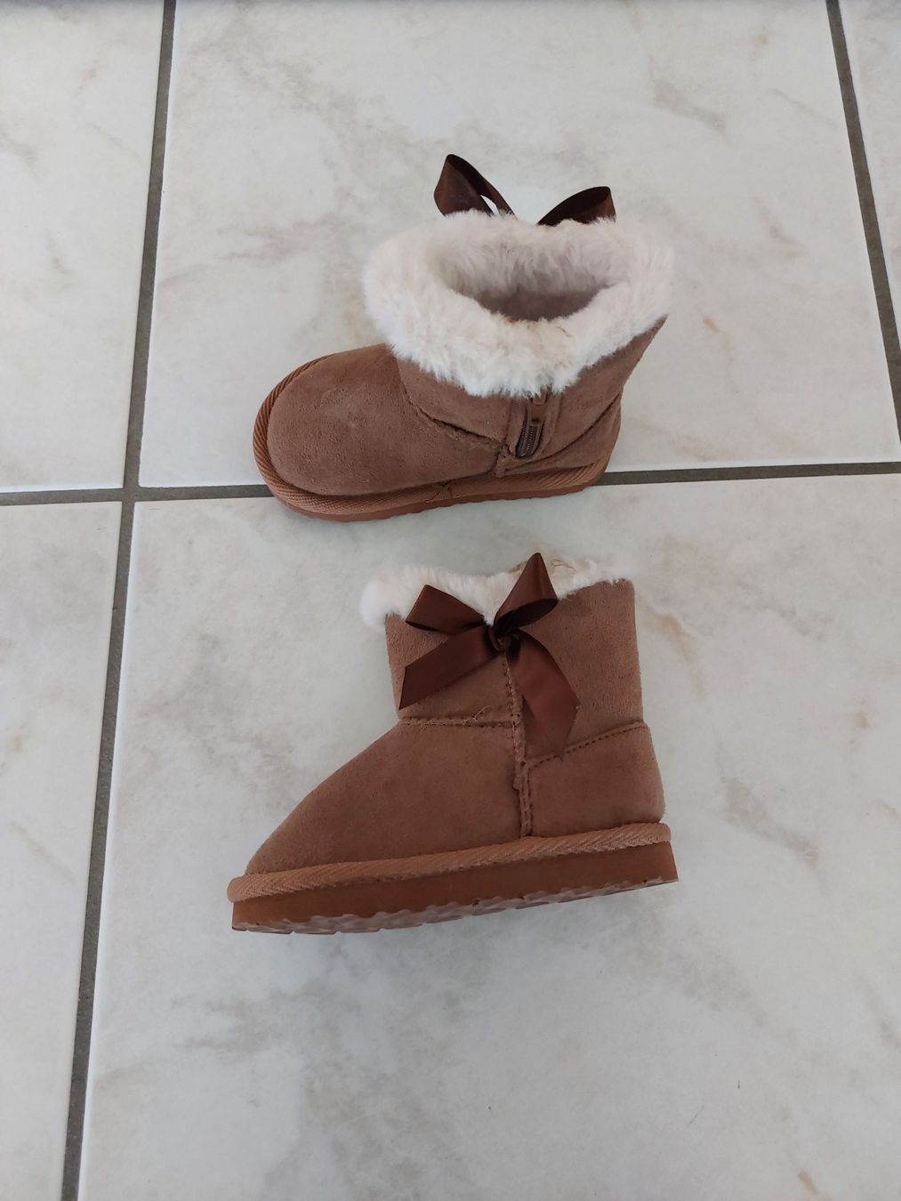 Chaussures filles: Kinderstiefel Gr. 21 – D'occasion à Schmitten FR par ReniStern 2