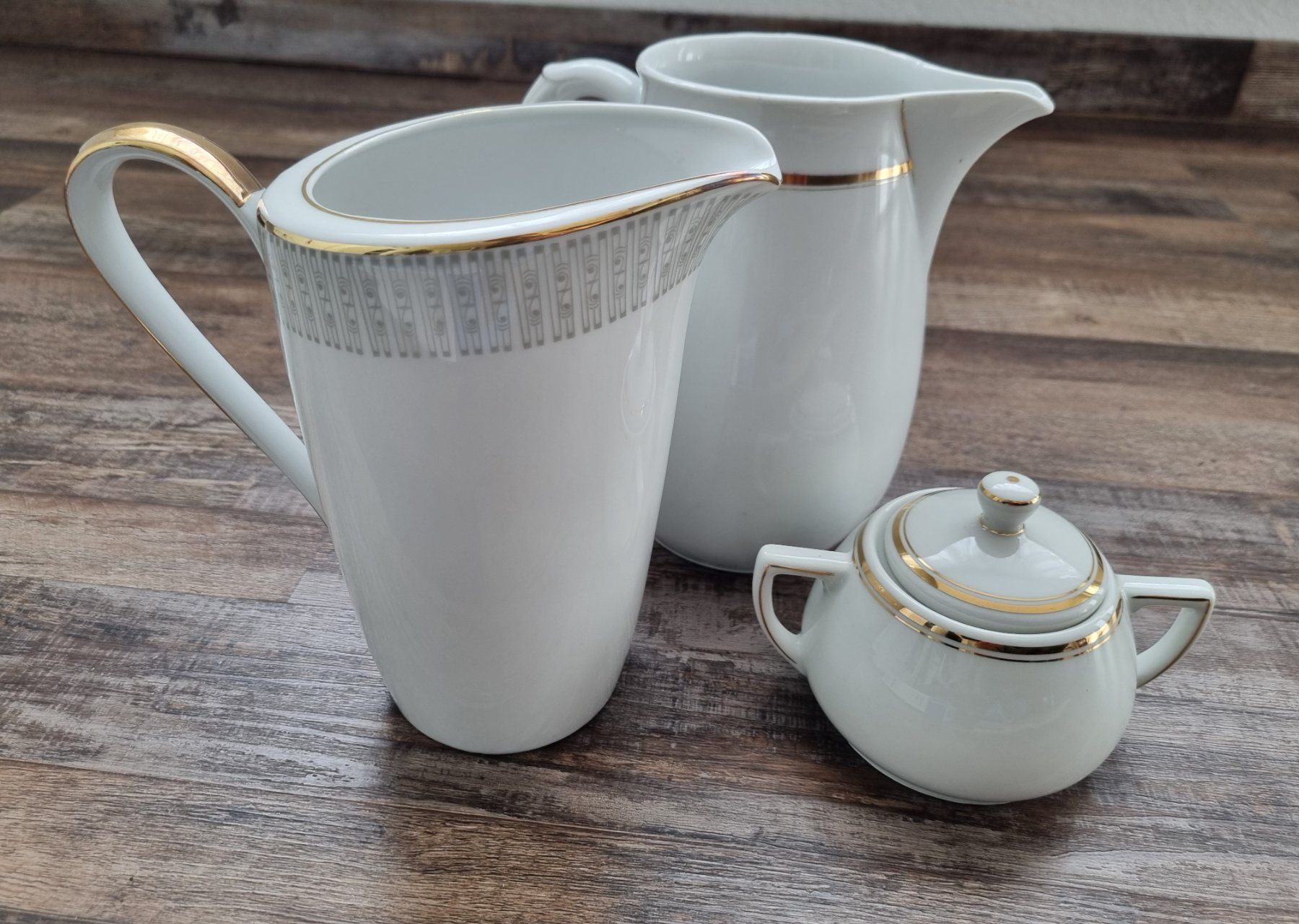 Teiere: 2 Tee/Kaffekrüge & Zuckerdose – Usato da Gams venduto da tischi97