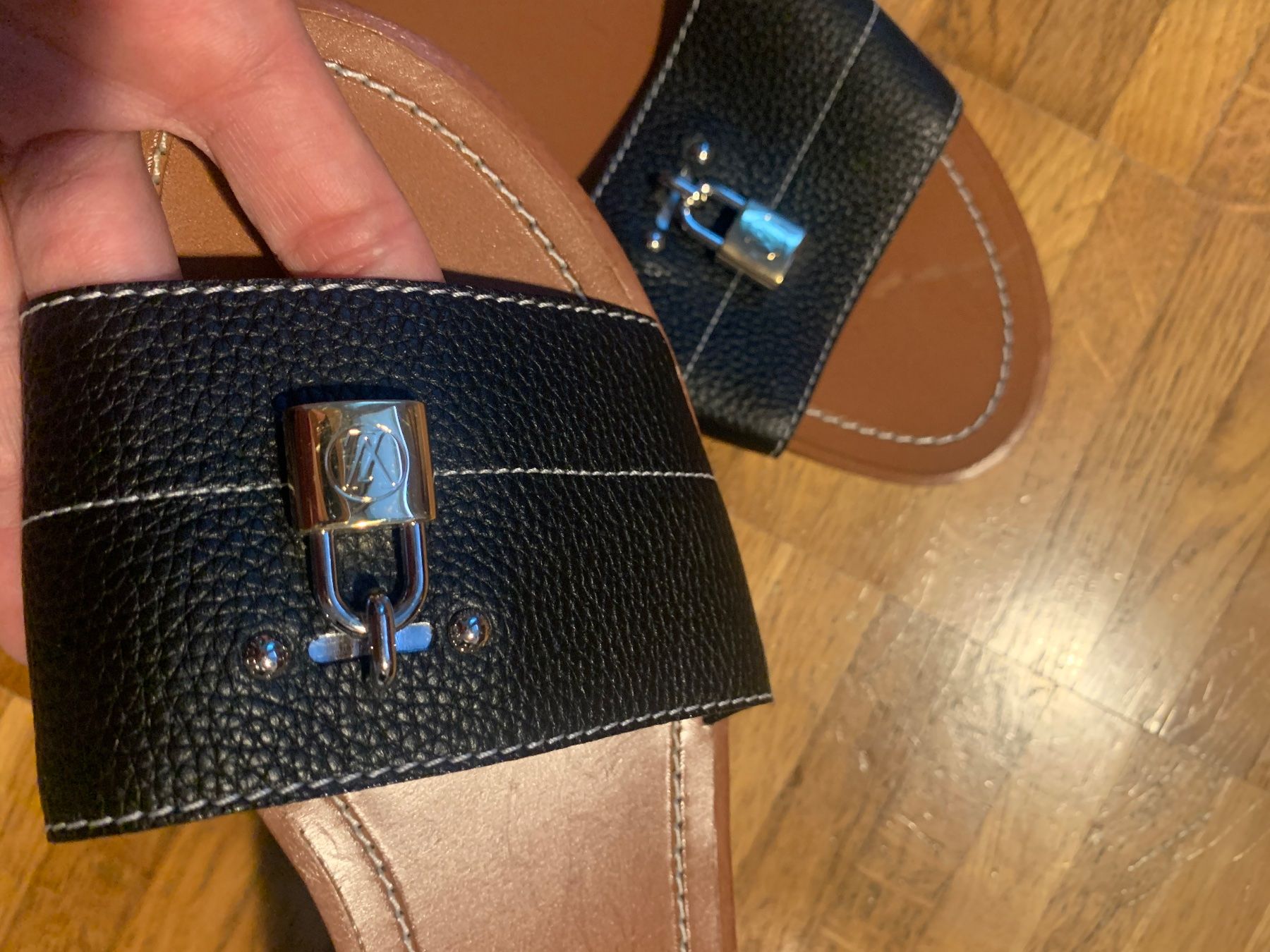 Scarpe da donna: Louis vuitton sandalen – Usato da Zürich venduto da Nikuska32 4