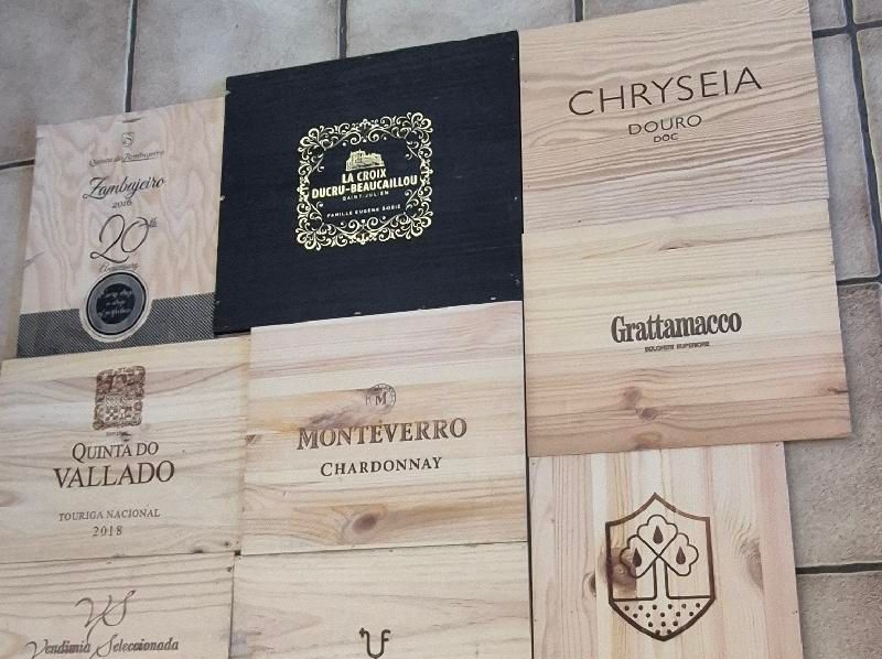 Articoli in legno: 12 Weinkistendeckel im SET – Usato da Nottwil venduto da echtMOMO 3