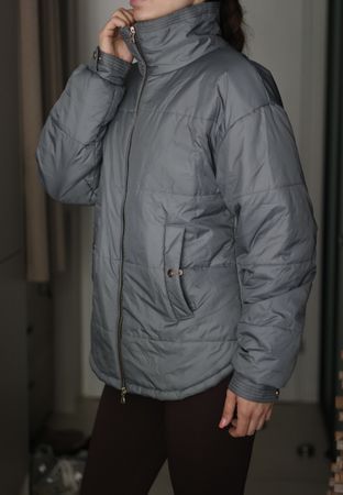 Schöne Übergangsjacke / Steppjacke in Grau (Gr. M/L)