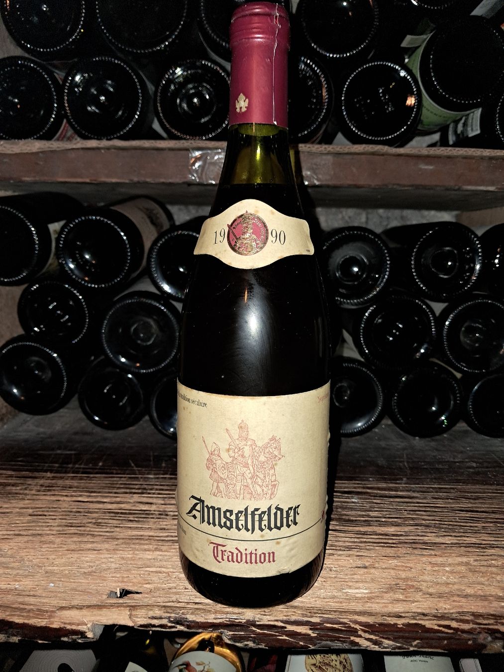 Vino: Amselfelder Tradition kosovo 1990 – Nuovo e nell'imballaggio originale da Le locle venduto da juliensaran
