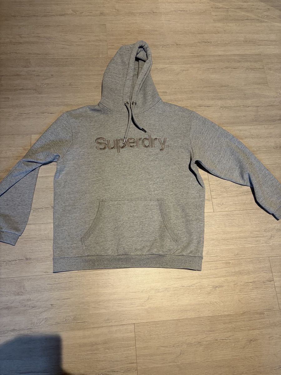 Maglioni & Felpe: Superdry Kapuzenpulli – Usato da Grünenmatt venduto da Hexenzauber