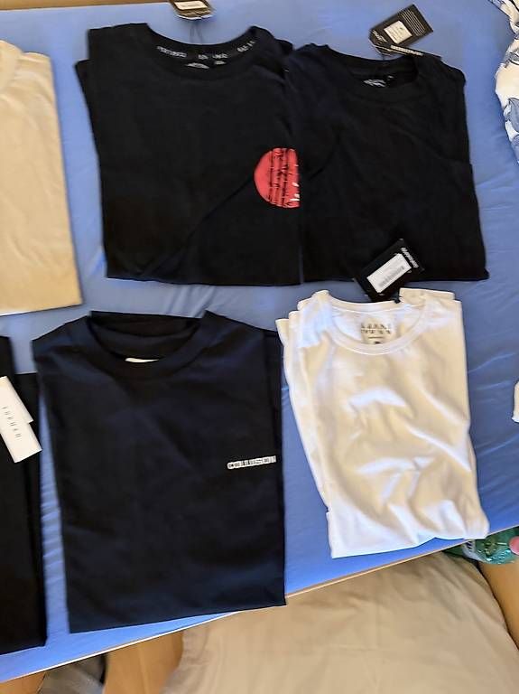 Hemden, T-Shirts & Polos: 8 magliette nuove taglia M – Gebraucht aus Ascona von GioeleS 3