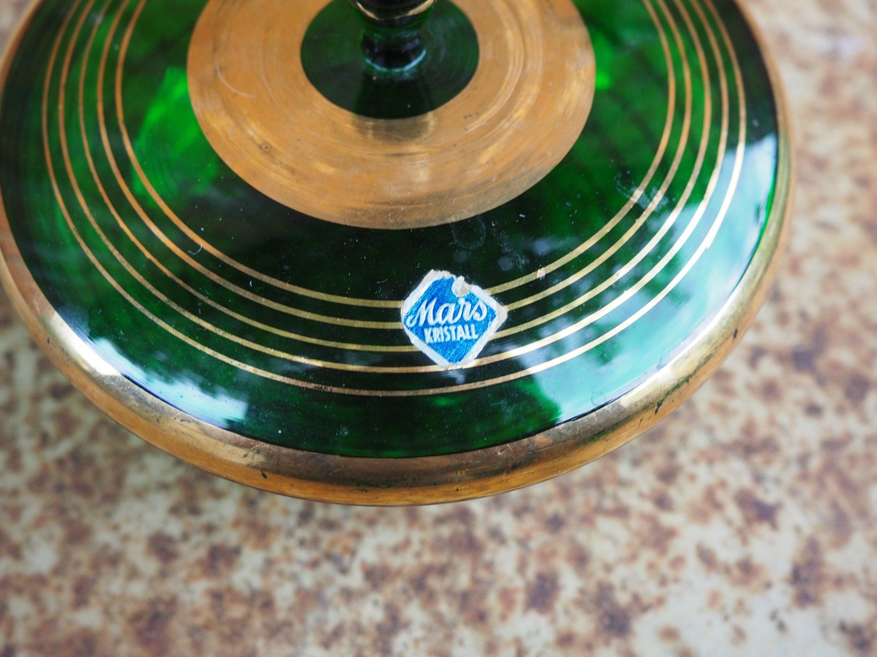 Ciotole: Glasschale mit Deckel, Goldstreifen – Usato da Schänis venduto da Wewu