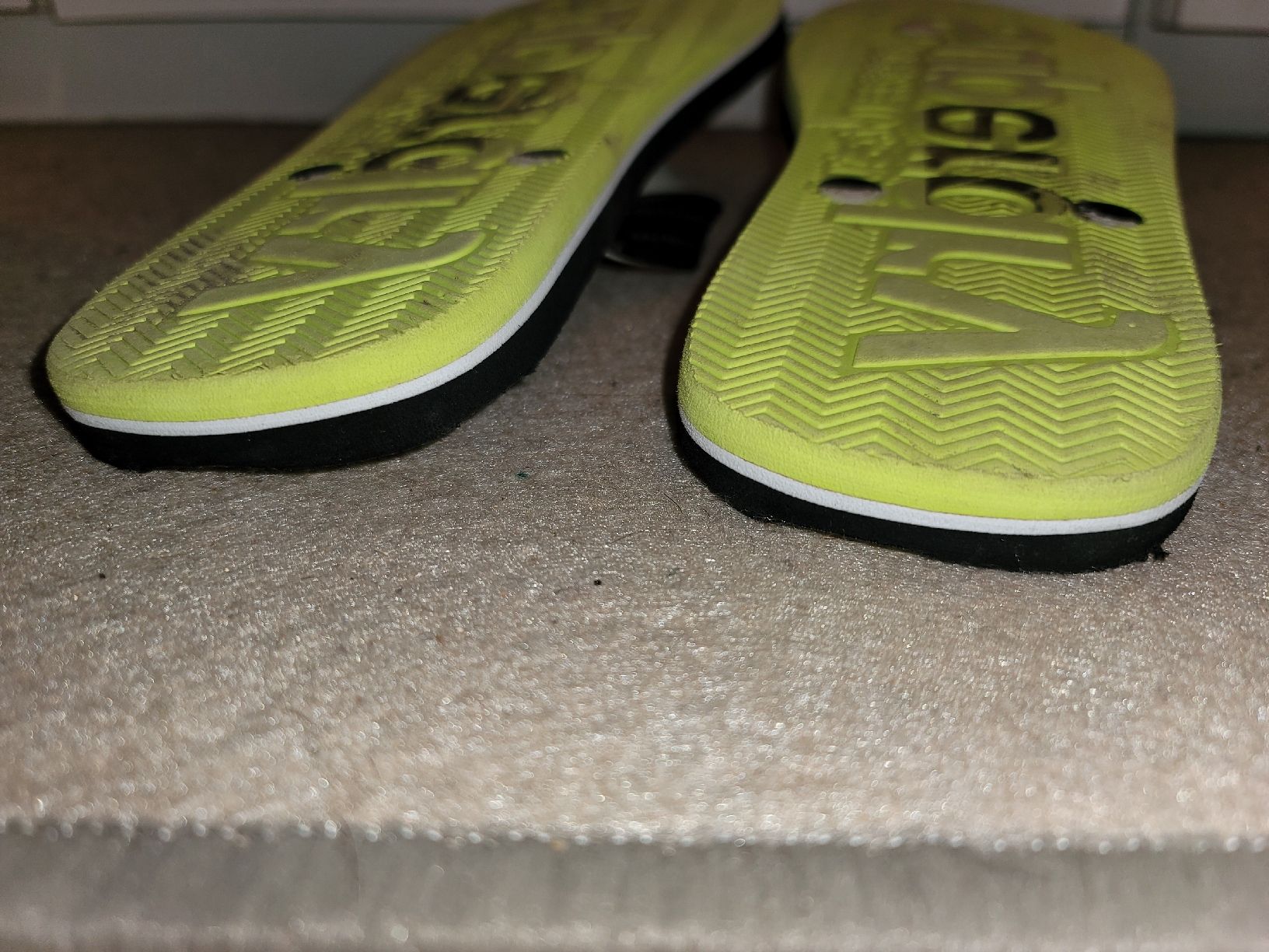 Superdry Scarpe da uomo: Superdry Badelatschen, flip-flops for men,code core superdry – Usato da Zollikerberg venduto da Nice_Name 6