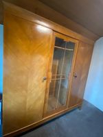 Antiker Kleiderschrank mit Glastür, Vintage