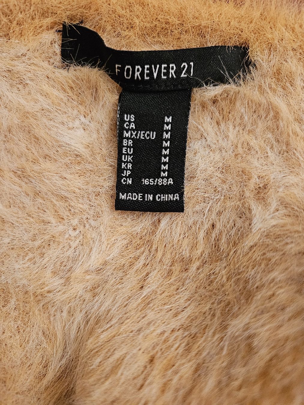 Top: Crop Top - Size M - Cute! – Nuovo (secondo la descrizione) da Basel venduto da yat_r699 3