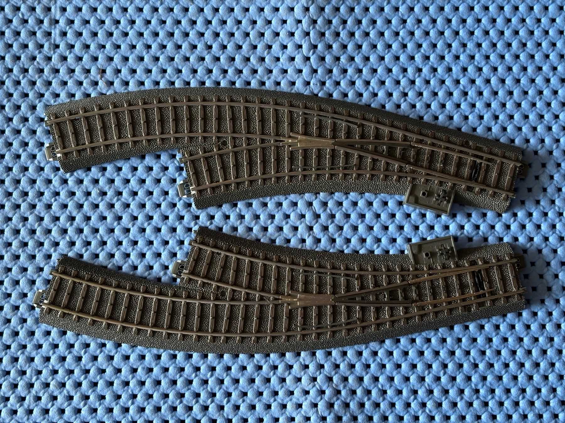 Märklin Modellini di ferrovie: 1x Marklin C 24671 + 24672 Weichen – Nuovo (secondo la descrizione) da Hauterive NE venduto da eriamch