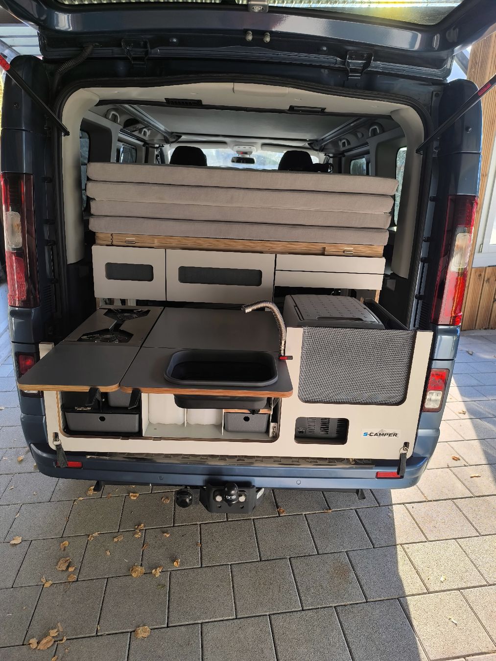 Automobili: Renault Trafic Camper/Van von Sortimo – Usato da Entlebuch venduto da 88SchibiWeine 6