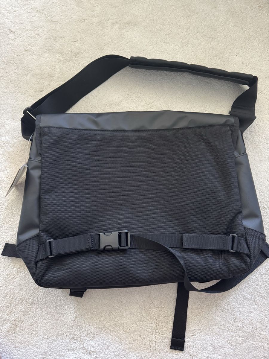 North Face Borse: The North Face Messenger bag – Nuovo e nell'imballaggio originale da Aarau Rohr venduto da mic_d6nr 1