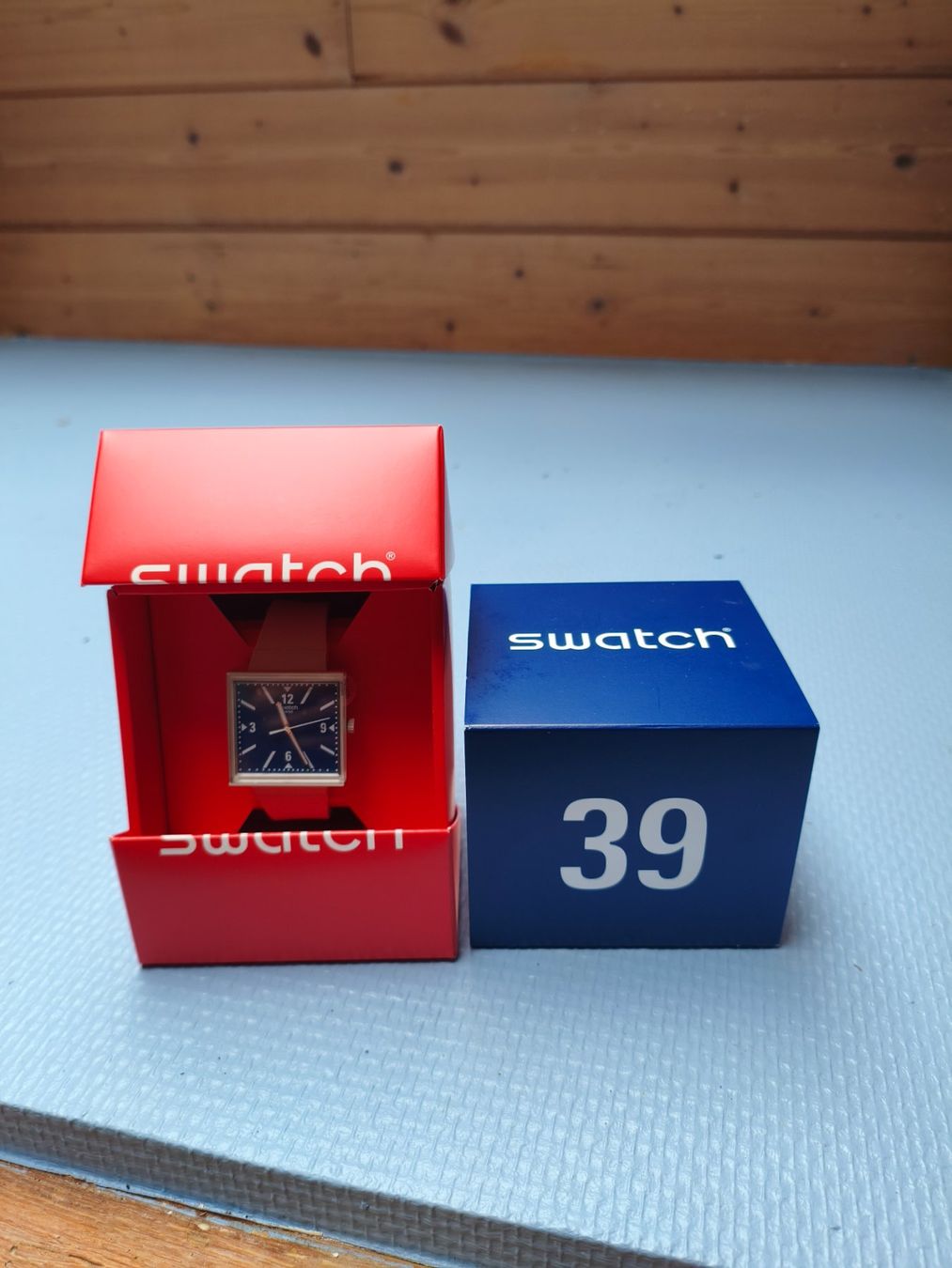 Swatch Orologi: Swatch what if tariff...39 edition limitee – Nuovo e nell'imballaggio originale da Lausanne venduto da deVaud
