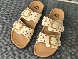 Gold & Gold Sandalen mit Nieten beige Grösse 39 neu