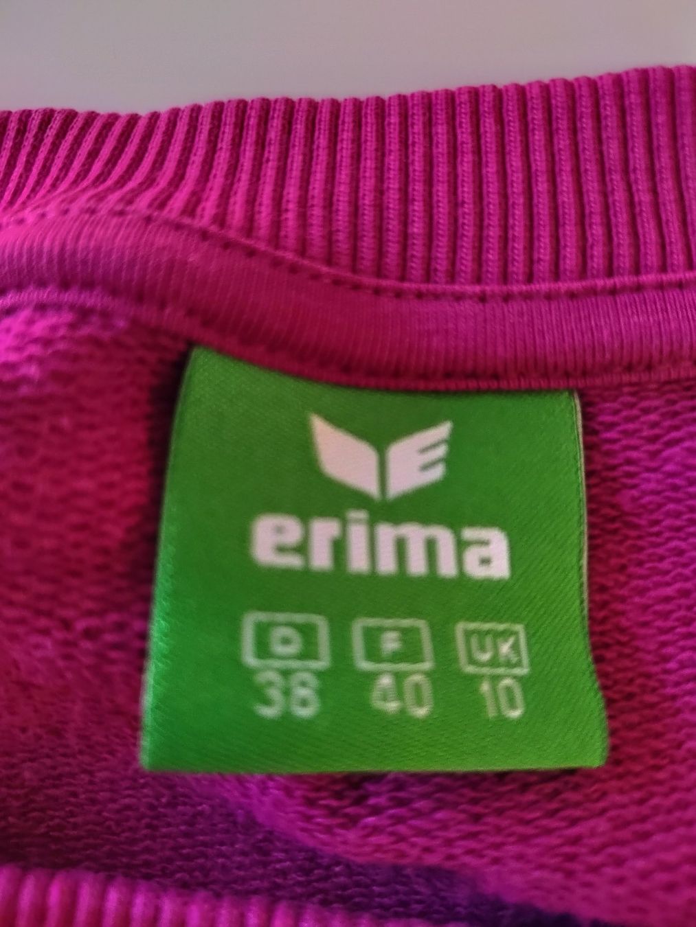 Erima Pullover & Sweatshirts: Erima Pulli, Grösse 38, Top Zustand, violett, flauschig – Gebraucht aus Einsiedeln von pattymary 1