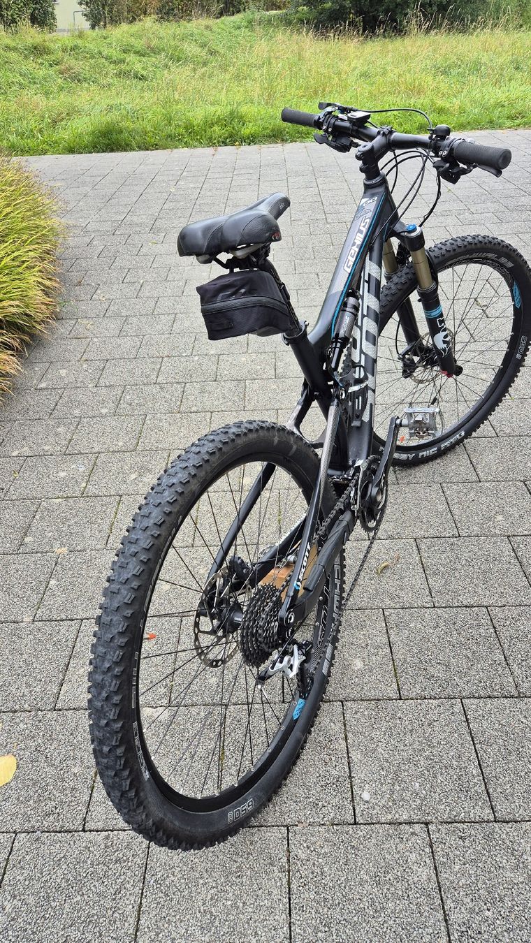Scott Biciclette: MTB Scott Genius 700, Contessa, Grösse S – Usato da Münsingen venduto da Tinu14 1