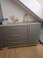 Kinderzimmer-Set / Wickelkommode & Kleiderschrank – umbaubar
