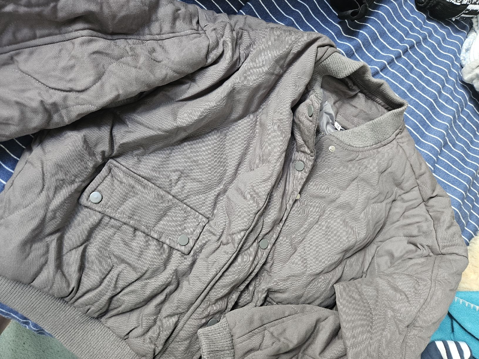 Manteaux: Gesteppte Dunkelgraue Jacke – Neuf (Voir description) à Fehren par hxna36 2