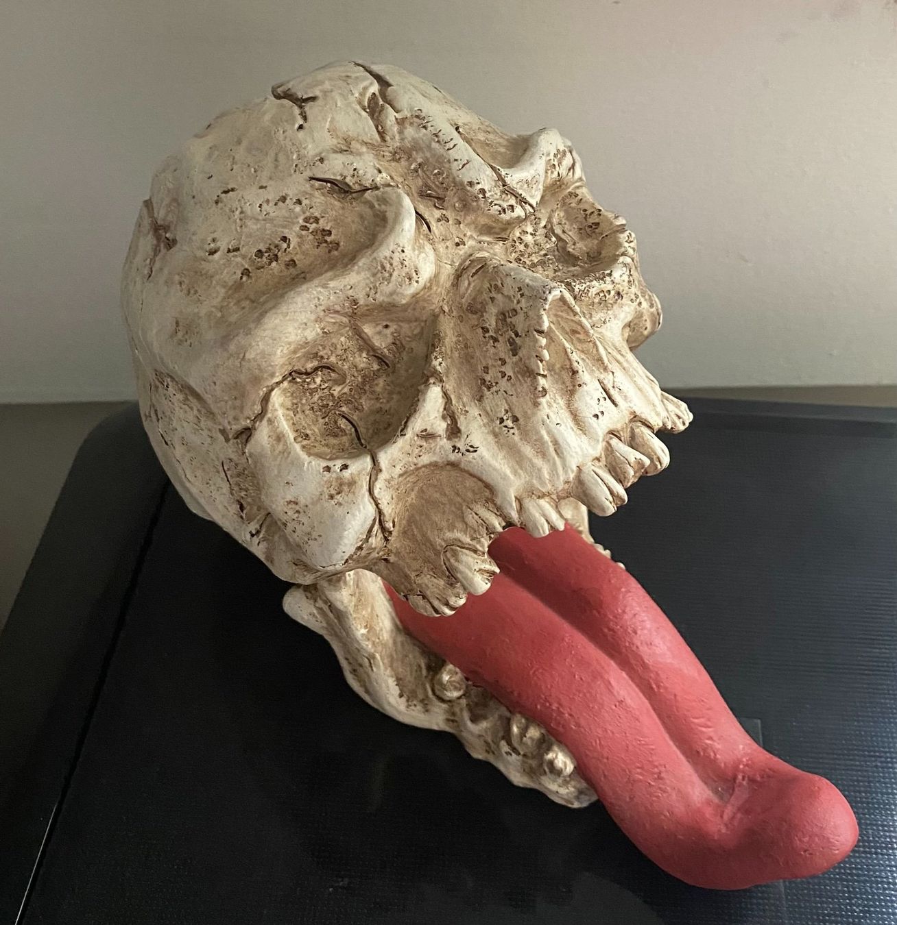 Sculture & Statue: Totenkopf (Flaschenhalter) – Usato da Rheinfelden venduto da Tigerlilli