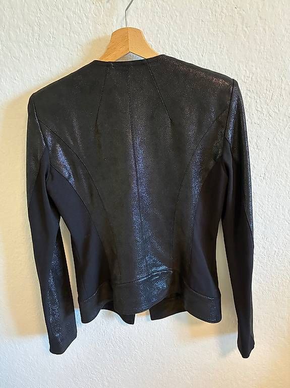 Giacche: Schwarzglitzernde Jacke von GUESS, Gr. M – Usato da Bern venduto da Renate_S 1