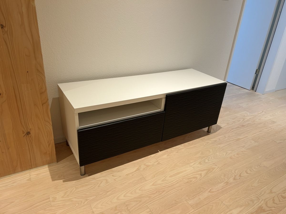 Ikea TV Möbel: Fernsehmöbel IKEA – Gebraucht aus Winterthur von Lala9934 1
