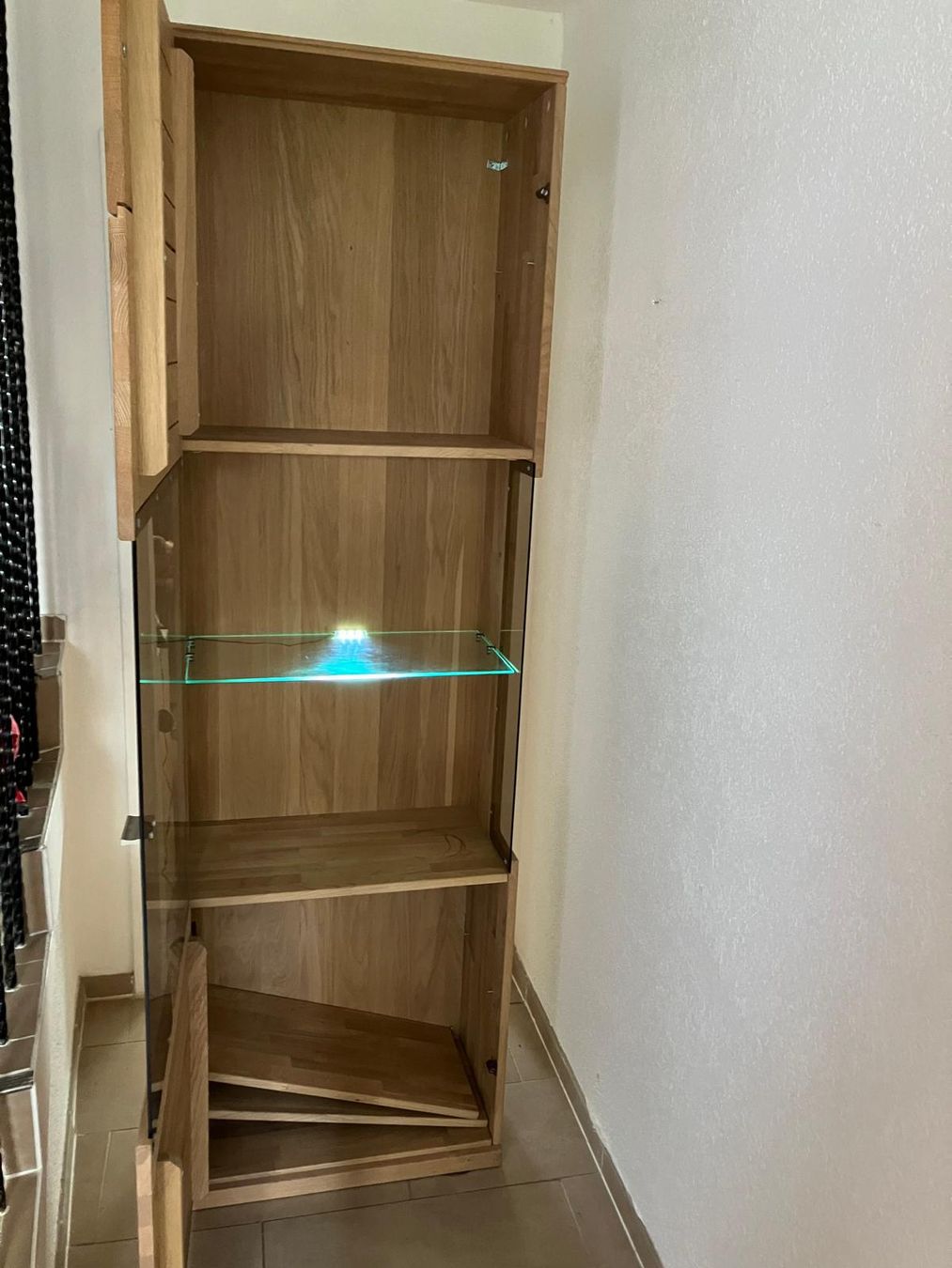 Büffets: vaisselier avec lumière – Gebraucht aus Nidau von Boh_zr2d 1