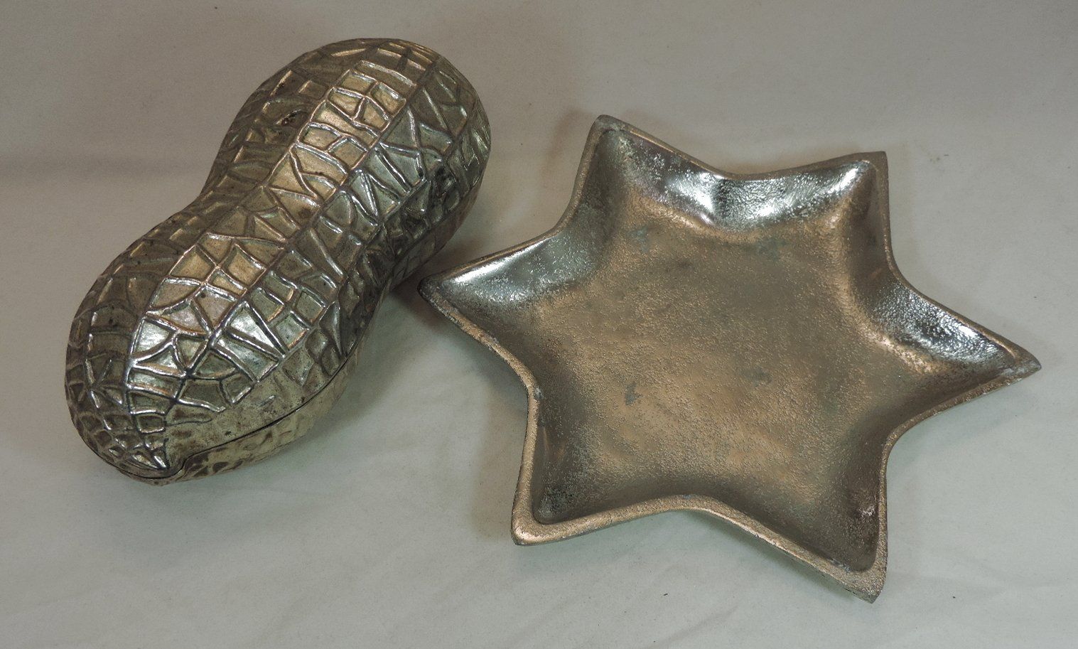 Tutte le decorazioni: Nussdose & Sternschale Silbern, Deko – Usato da Duggingen venduto da doogbua 1