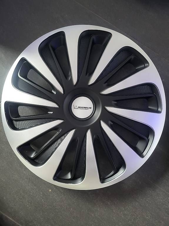 Pneumatici & Ruote complete: Radkappen 15 zoll – Nuovo e nell'imballaggio originale da St Gallen venduto da sancassan