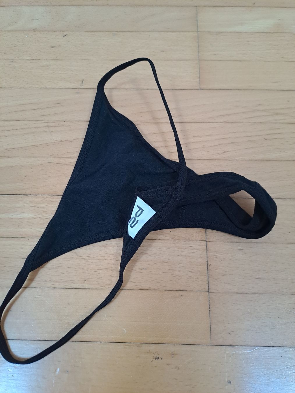 Autres dessous: Schwarzer String Tanga von P2 – Neuf (Voir description) à Scherz par taa_sf6g 2