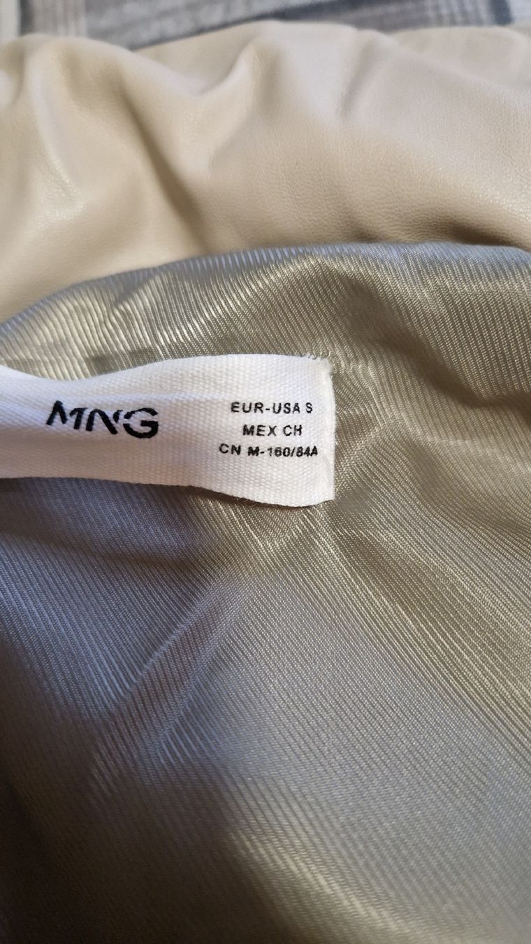 Mango Vestes: Mango Kunstleder Winterjacke Gr. S beige – D'occasion à Biel/Bienne par pat_ylj9 3