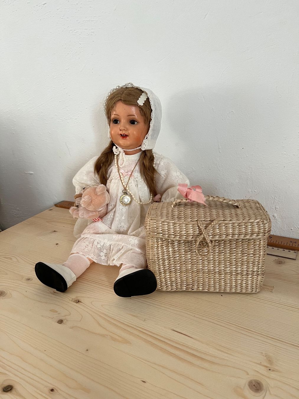 Bambole: Puppen Trousseau – Usato da Arboldswil venduto da CJDA 1