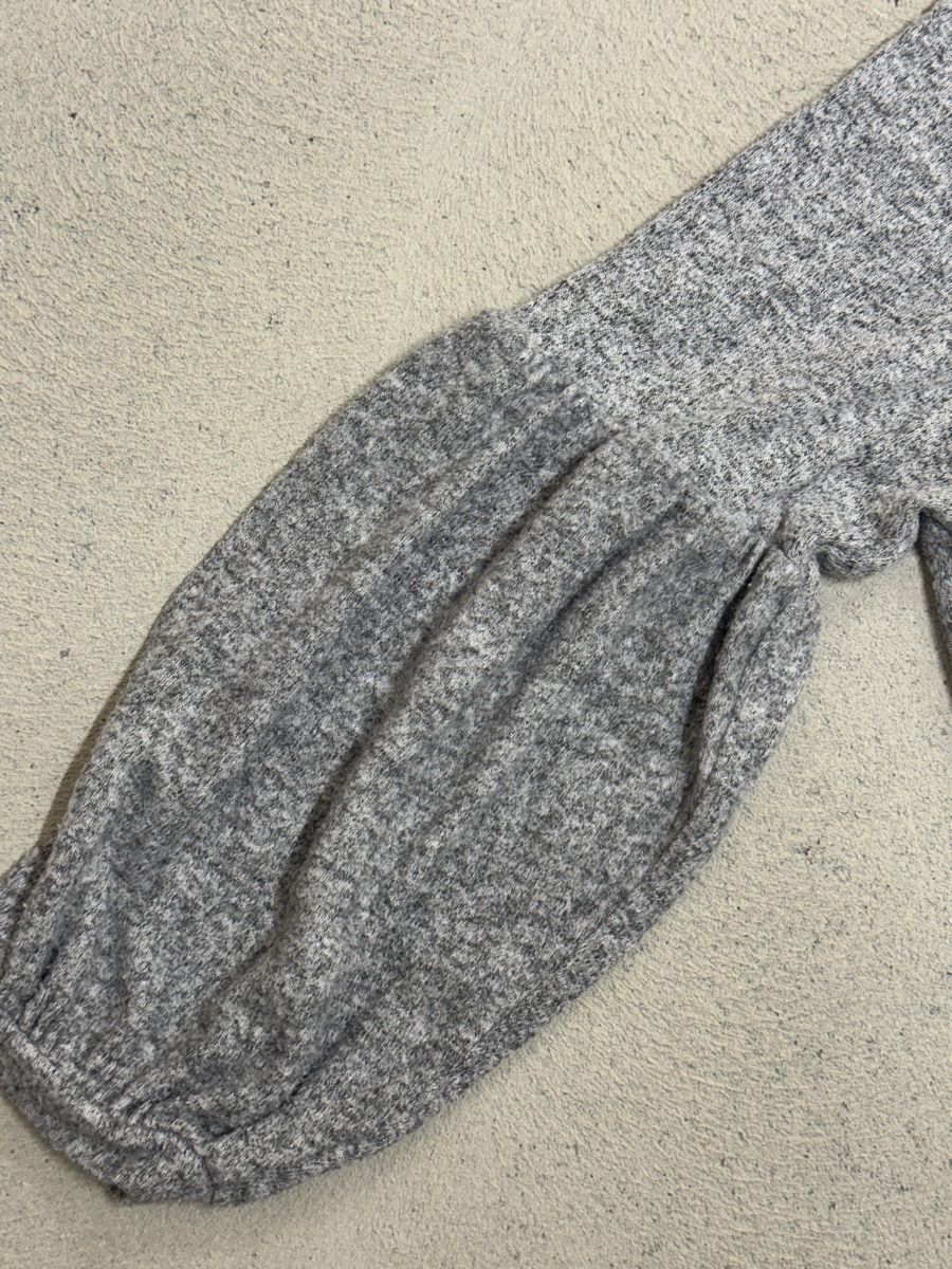 Maglioni & Felpe: Damen Pullover grau mit Puffärmel Grösse S – Nuovo (secondo la descrizione) da Güttingen venduto da Nkskn 1