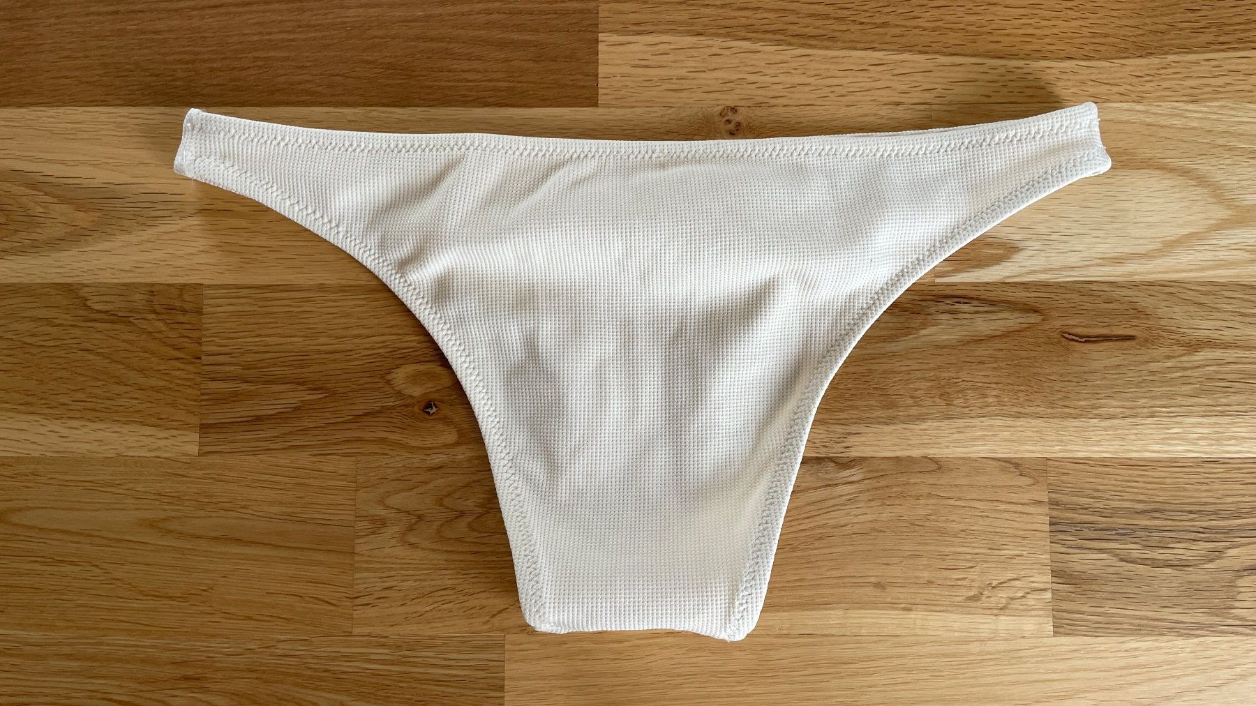 Costumi da bagno & Bikini: Bikinihosen Oysho, Grösse S – Nuovo (secondo la descrizione) da Burgdorf venduto da Crown. 3