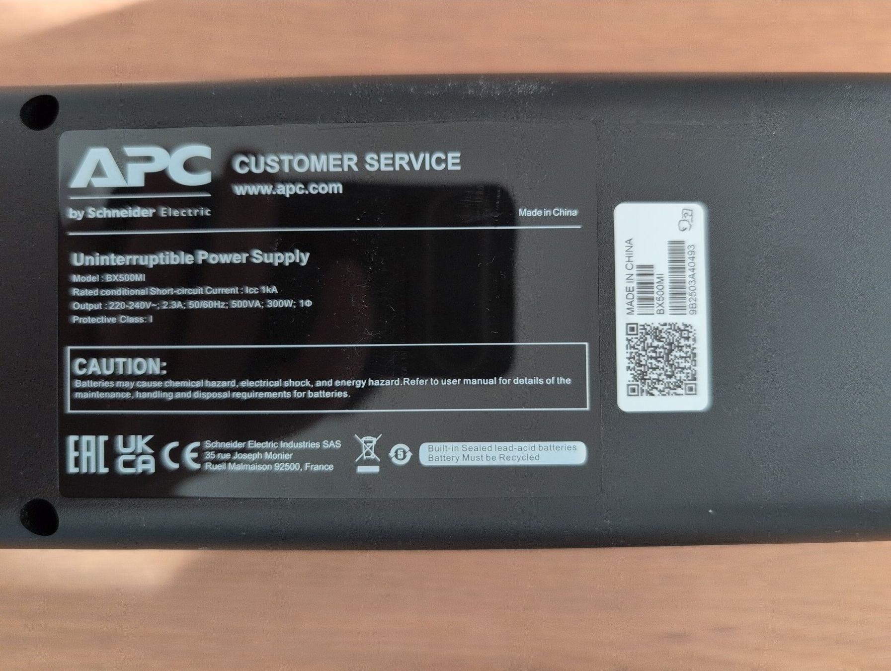 Apc Server: APC BX500MI 500 VA, 300 W, Line-interactive UPS – Usato da Stäfa venduto da plinto 1